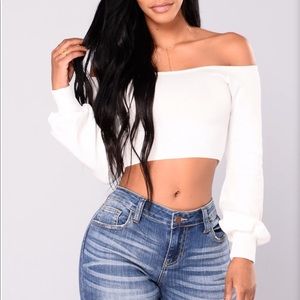 Fashion Nova Sweater Cropped Top NWT 💌